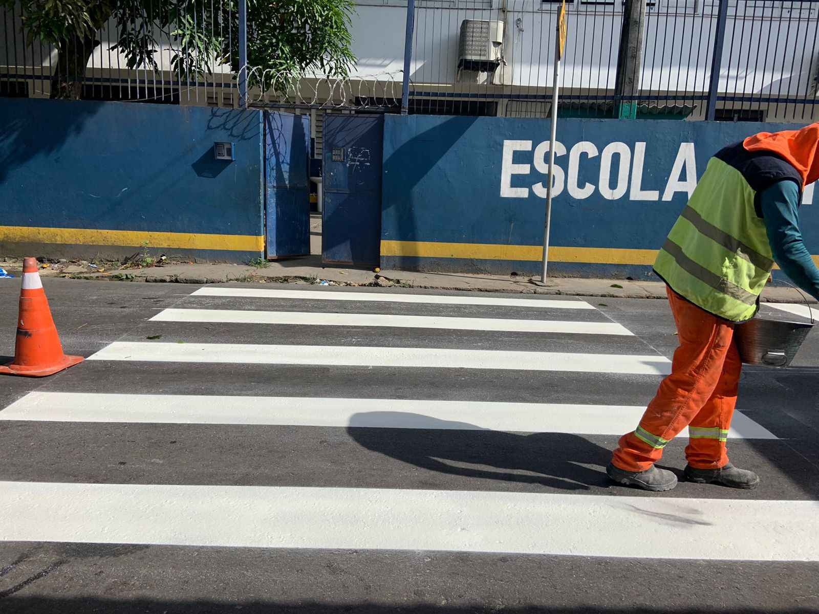 FOTO DIVULGACAO IMMU SINALIZACAO FAIXAS MANAUS » Após quase um ano de reclamações da população, sinalizações voltam a ser pintadas nas ruas de Manaus
