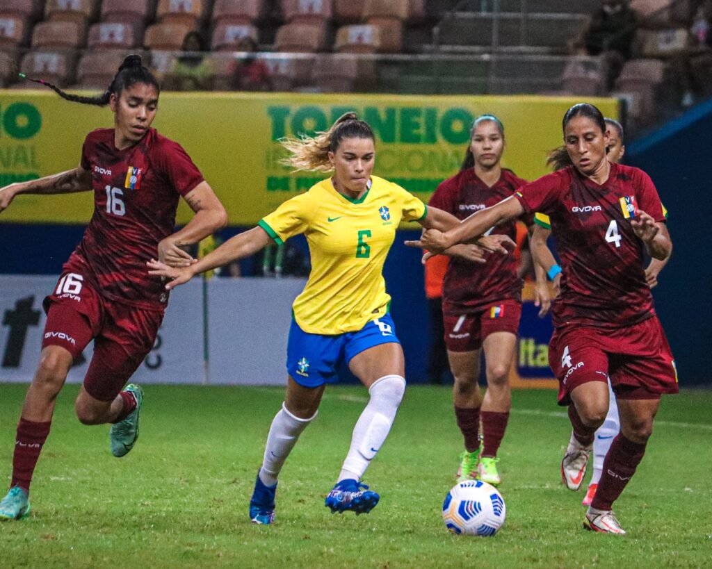 Seleções de futebol feminino de Brasil, Chile, Venezuela e Índia