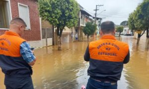 Defesa Civil atende corrências de chuva em Manaus. Foto: Defesa Civil