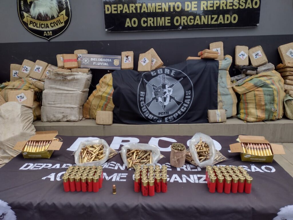 Drogas e munições apreendidas na Operação Desarme (Foto Divulgação)