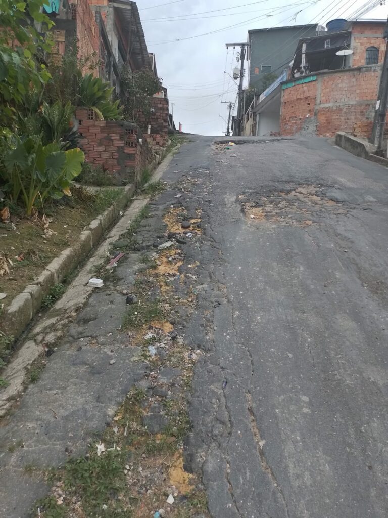 Buracos tomam conta das ruas do bairro Alfredo Nascimento (Foto Divulgação)