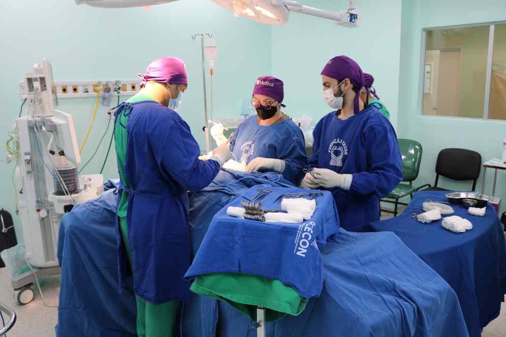 Dez pacientes da FCecon vão receber prótese mamária (Foto Divulgação)