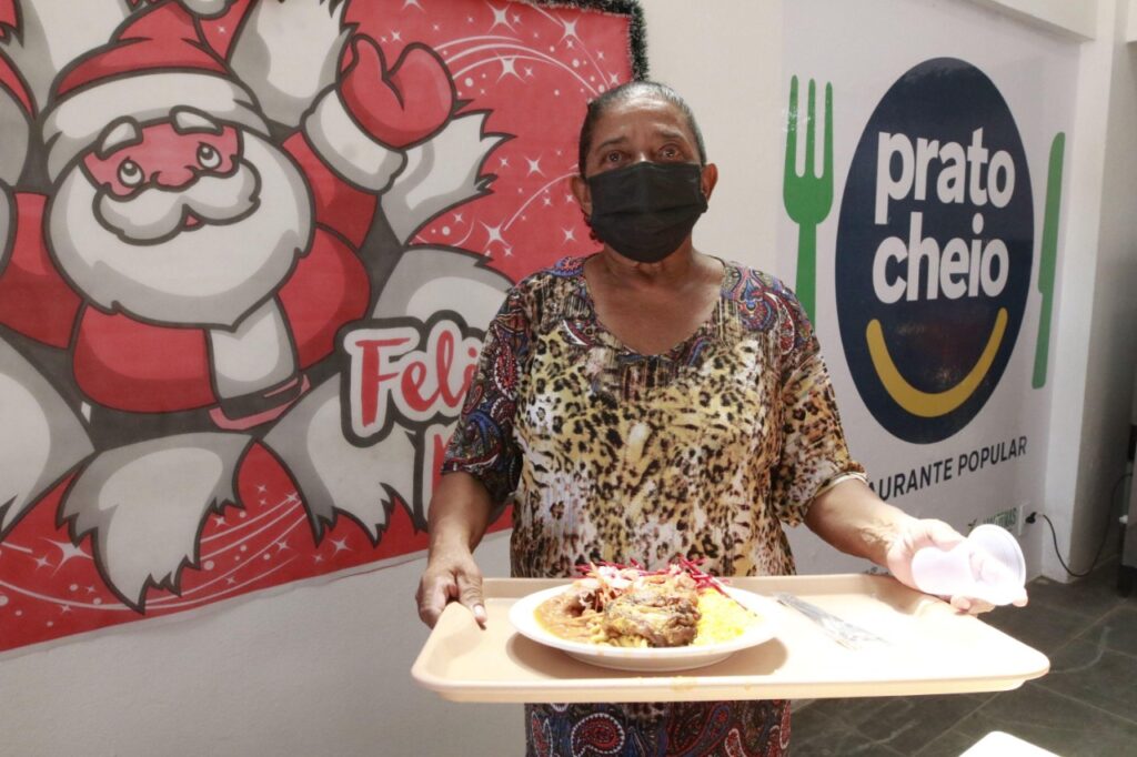 Rosária dos Santos, de 63 anos, participou do almoço (Foto Divulgação)