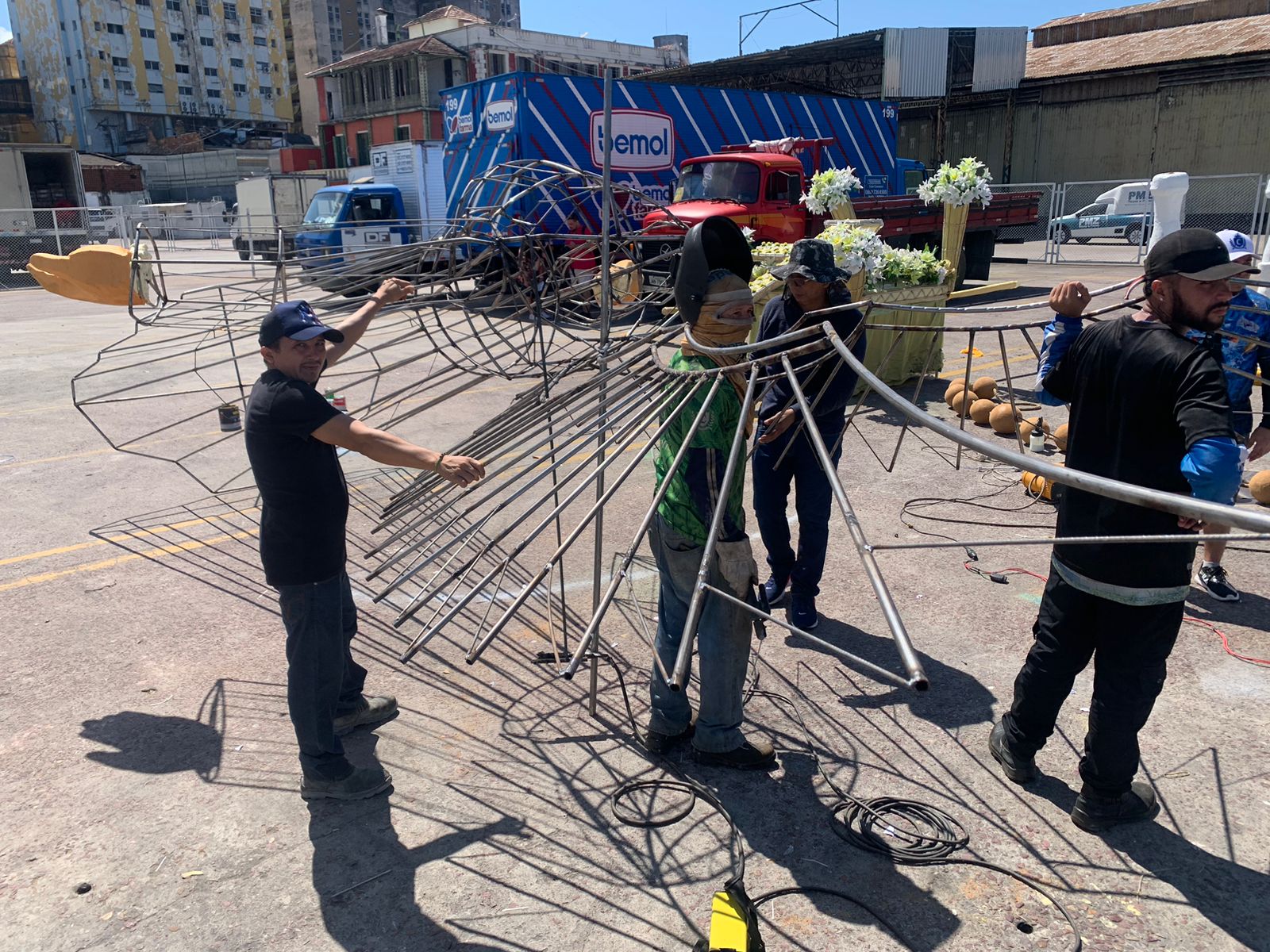 Romaria das águas reúne fiéis em procissão de Manaus à Parintins