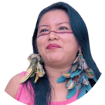 Gisele Nhamã é técnica de enfermagem indígena e moradora do Parque das Tribos.