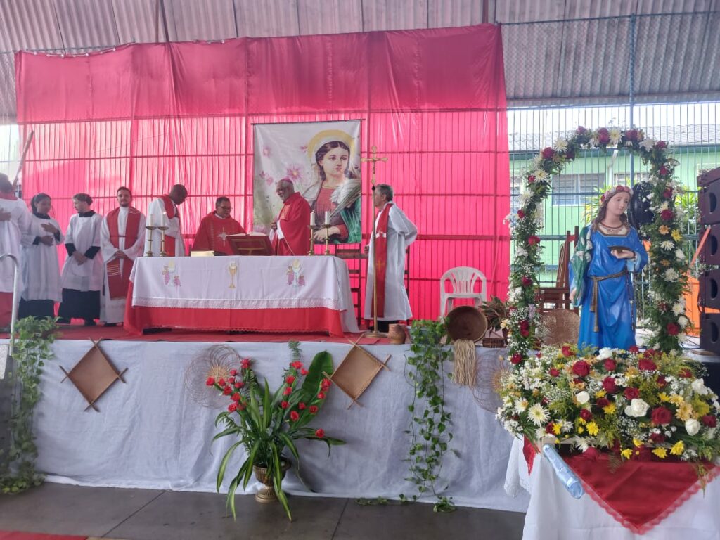 Festejos de Santa Luzia: Dom Zenildo Lima destaca a importância do cuidado com as mulheres