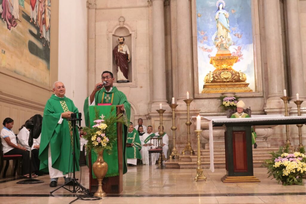 Catedral Metropolitana de Manaus recebe novo pároco e vigário, Pe. Flávio Gomes e Pe. Marco Aurélio