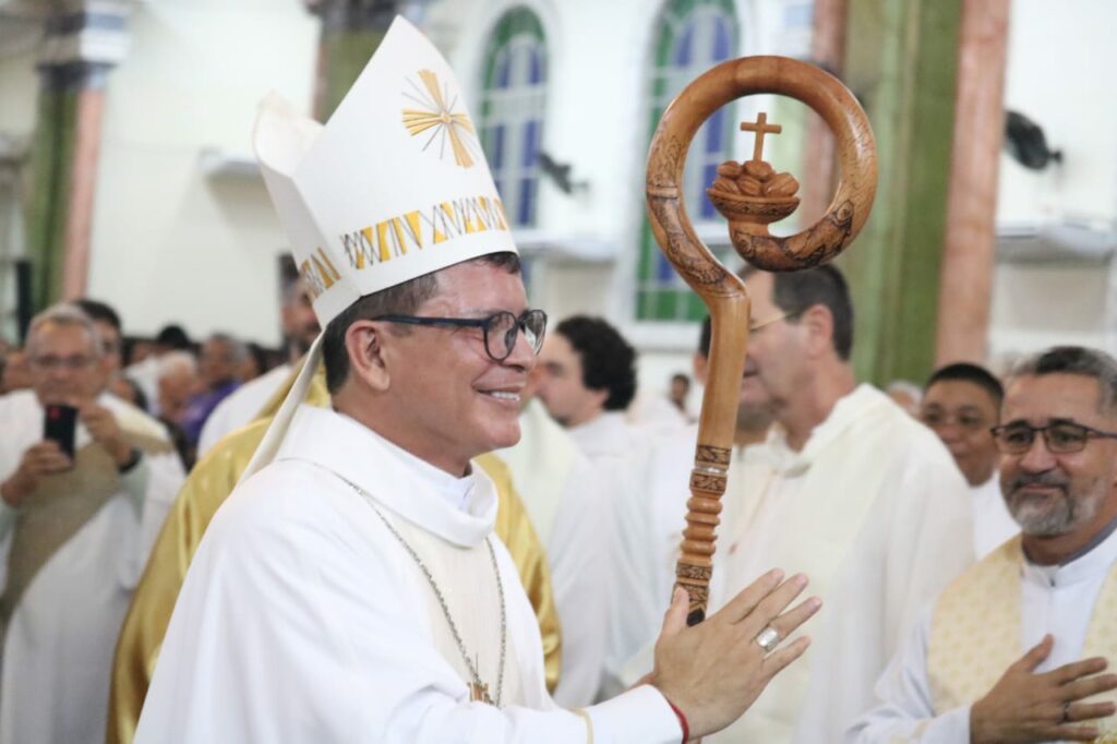 Monsenhor Hudson Ribeiro é ordenado bispo auxiliar para a Arquidiocese de Manaus