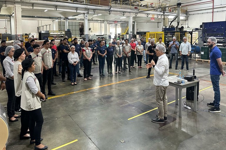 Visita em fábrica do Polo Industrial de Manaus. Foto: Divulgação/Internet