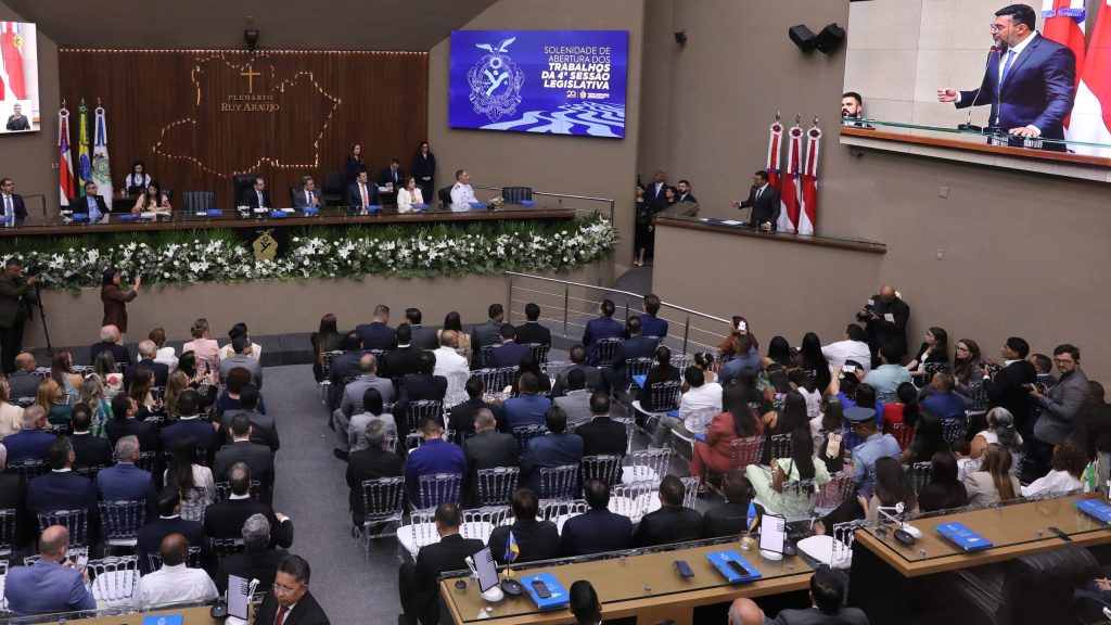 AMAZONAS, DÍVIDA PÚBLICA, TESOURO, JUROS, EMPRESTIMOS