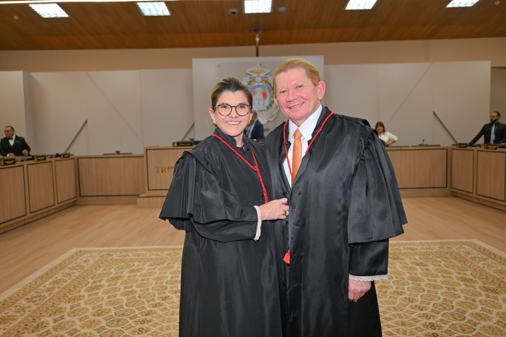 Nova presidente e vice-presidente do TRE/AM (Foto: Divulgação)
